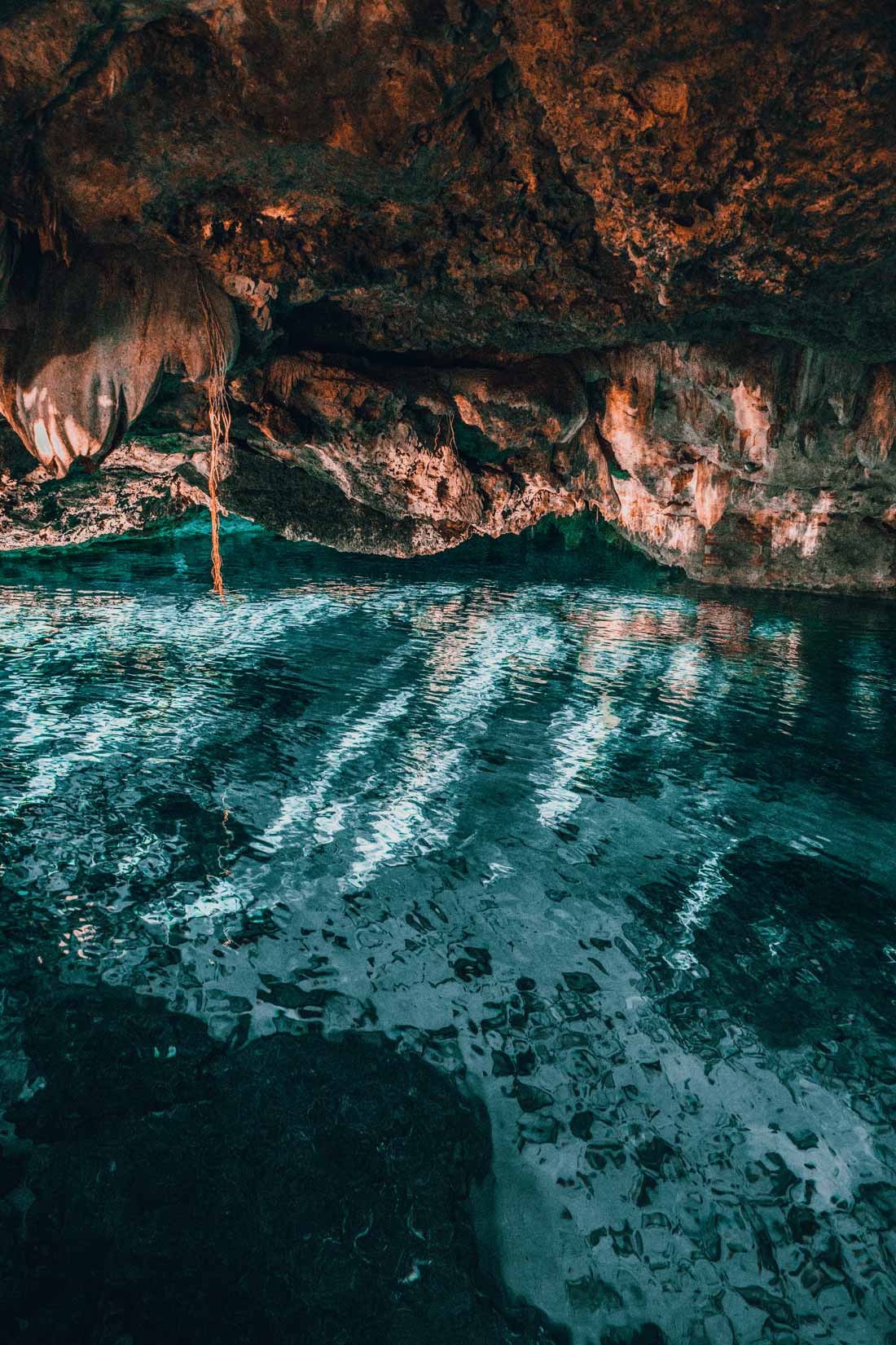 Dos Ojos cenote
