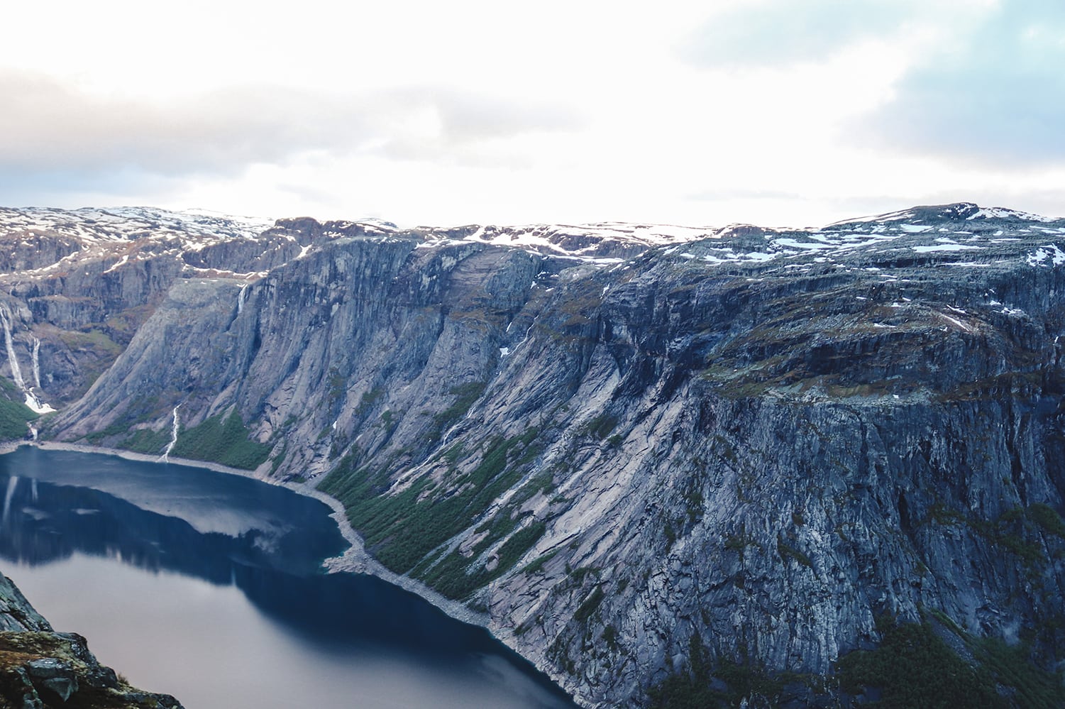 trolltunga lanscape