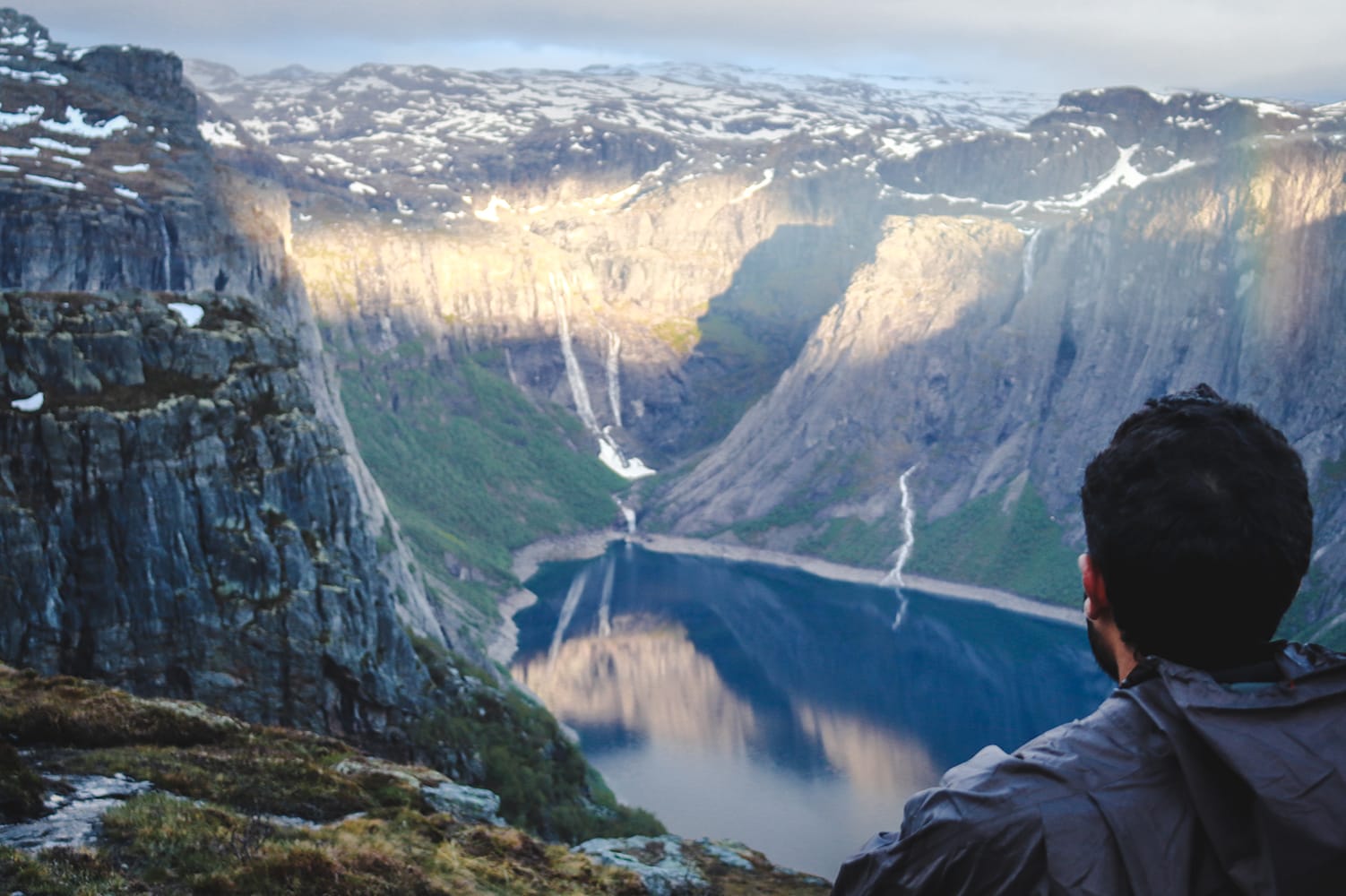 Trolltunga hike for beginners