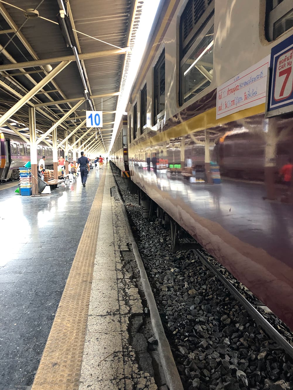 train from bangkok to chiang mai