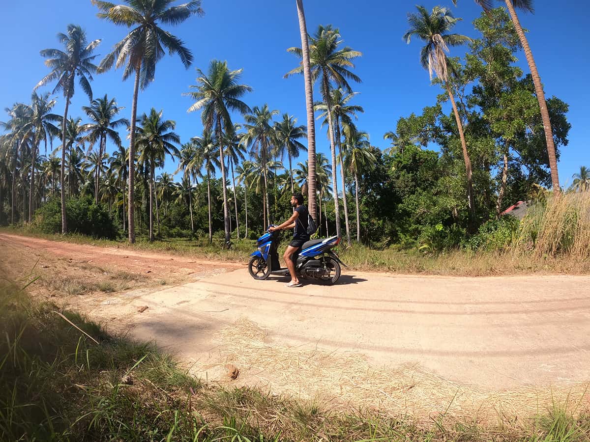 koh kood thailand scooter