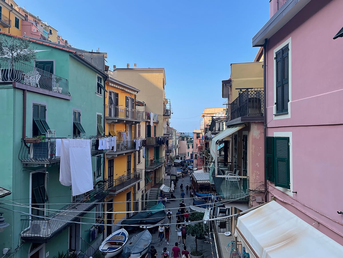 manarola street cinque terre