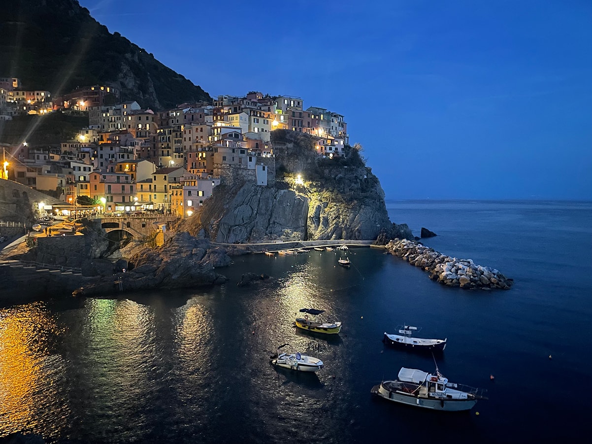 manarola at night